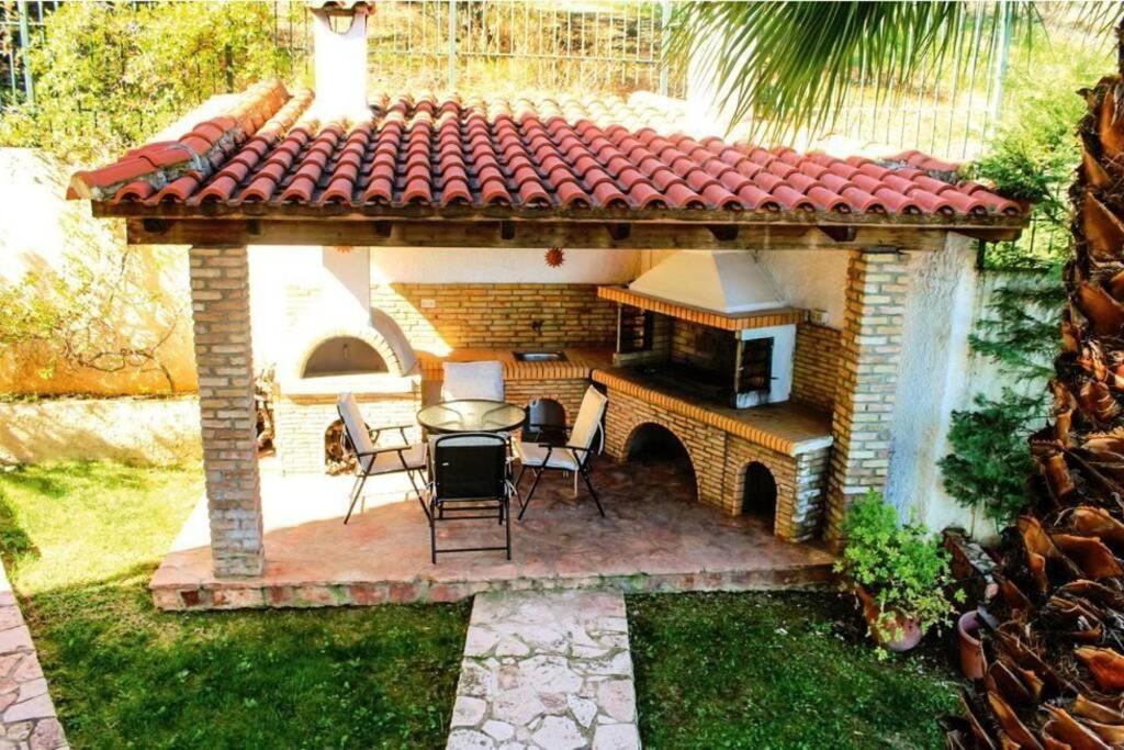 Platanos Estate Villa Akrata Exterior foto